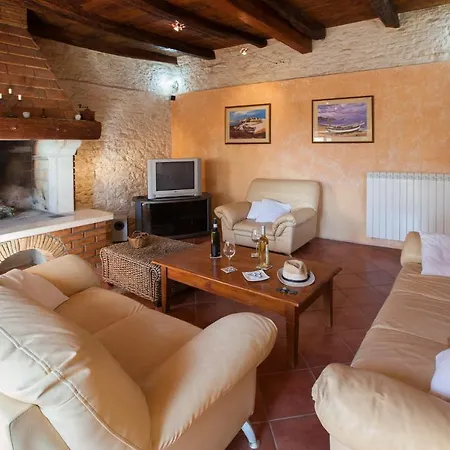 Holiday home Damiana In Zminj/istrien 36101 Zminj